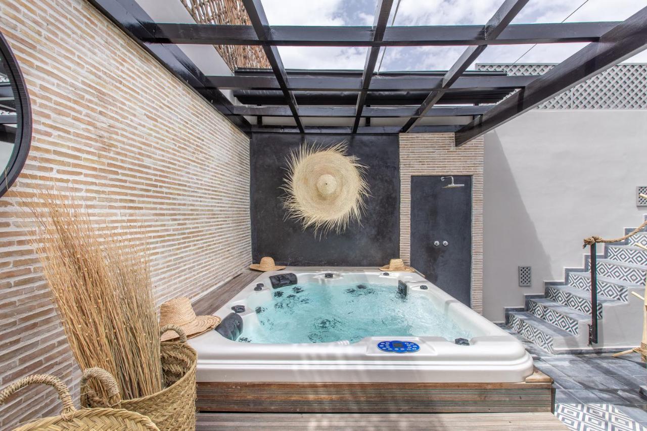 Riad Princesse Des Sables- Jaccuzzi& Spa-Breakfast マラケシュ エクステリア 写真