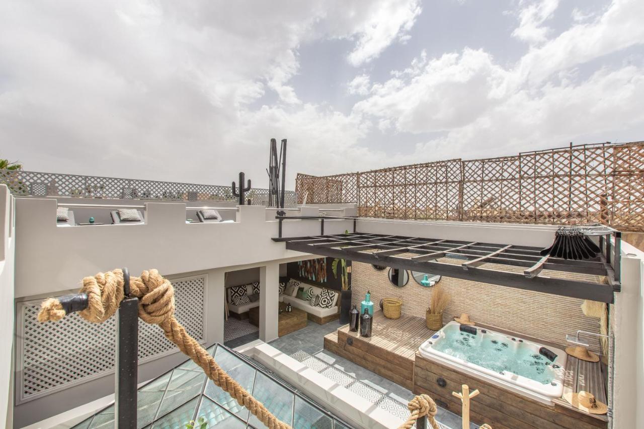 Riad Princesse Des Sables- Jaccuzzi& Spa-Breakfast マラケシュ エクステリア 写真